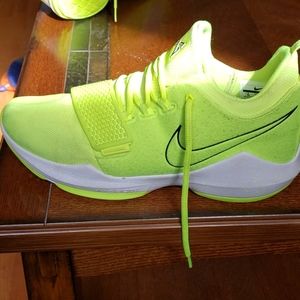 nike pg1 volt 878627-700